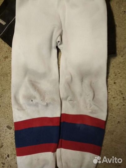 Штаны хоккейные и клюшка детские