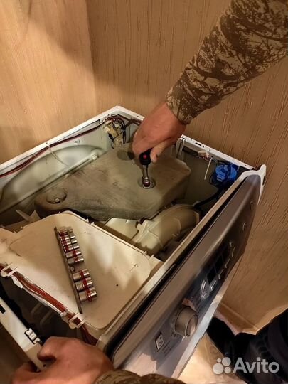 Ремонт стиральных машин и холодильников