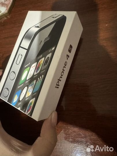 iPhone 4S, 16 ГБ