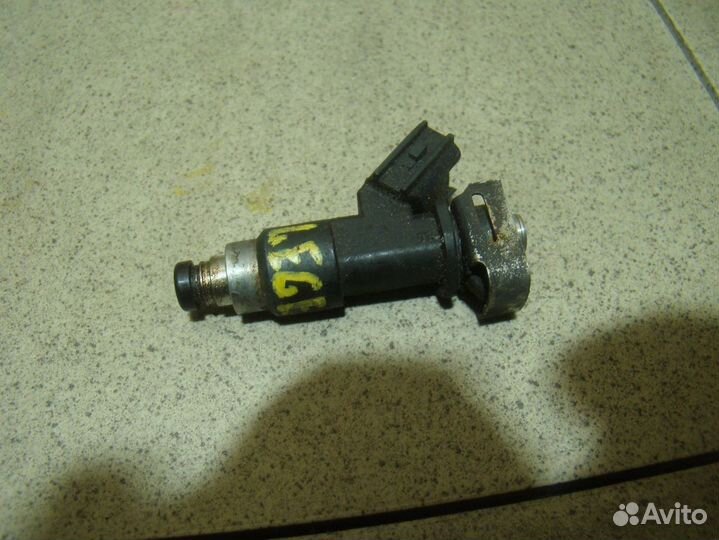 Форсунка инжекторная Honda Legend 4