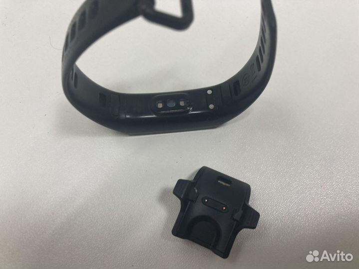 Фитнес-браслеты Honor Band 4