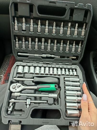 Набор инструментов с трещеткой