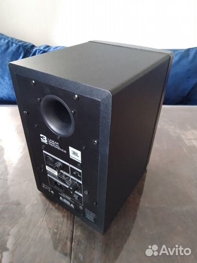 JBL LSR305 (пара)