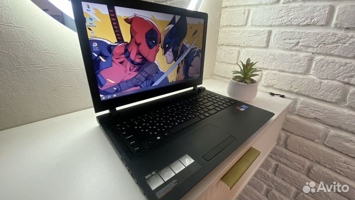 Ноутбук SSD/8GB