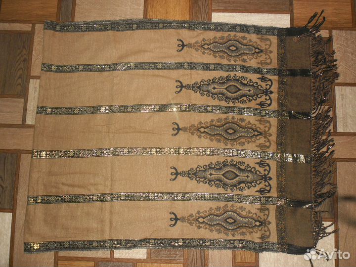 Шарфы и палантины