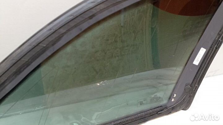 Стекло собачника левое левое Audi A4 B8