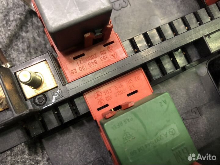 Блок реле Mercedes ML W163