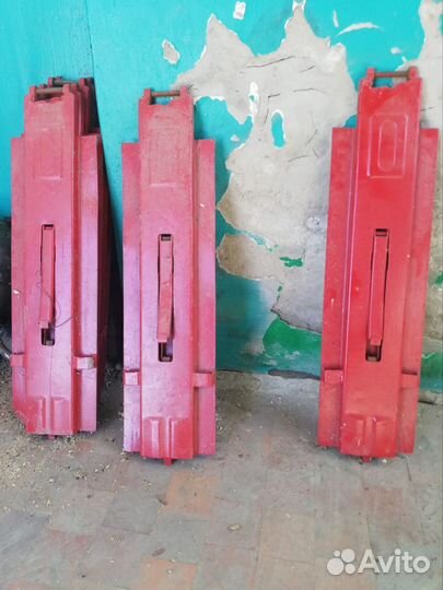 Стойки на полуприцеп