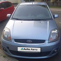 Ford Fiesta 1.6 MT, 2007, 295 000 км, с пробегом, цена 450 000 руб.