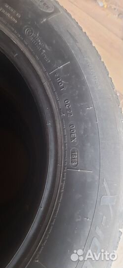 Michelin X-Ice 3 215/65 R17