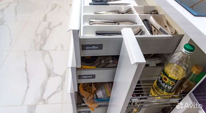 Кухонный гарнитур Прага угловая и прямая