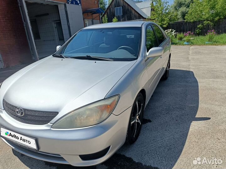 Toyota Camry 2.4 AT, 2004, 220 000 км