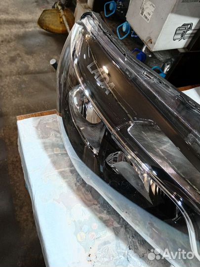 Фара правая LADA vesta