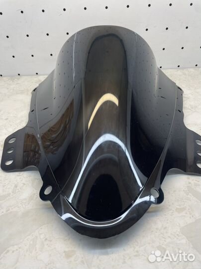 Ветровое стекло Suzuki GSX-R1000 05-6 черное