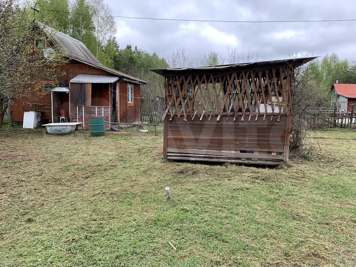 Дача 20 м² на участке 6 сот.