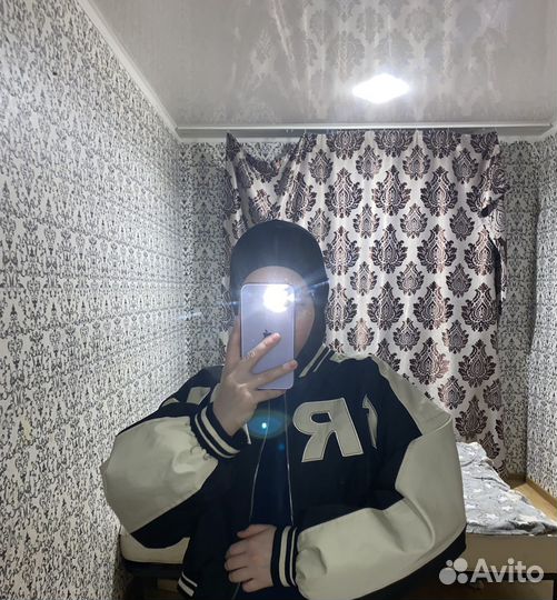 Ветровка бомбер