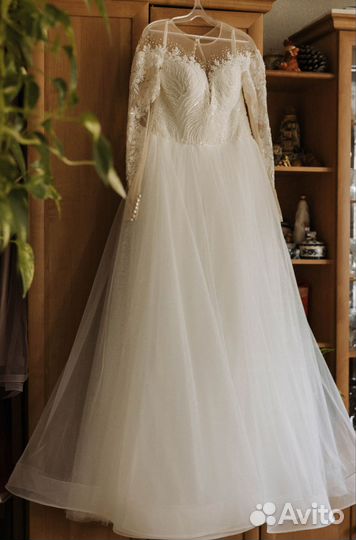 Свадебное платье 44 46 с рукавами