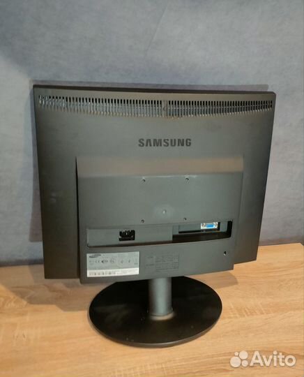 Монитор samsung syncmaster