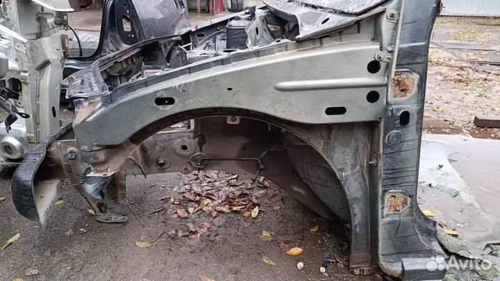 Лонжерон renault logan Лев