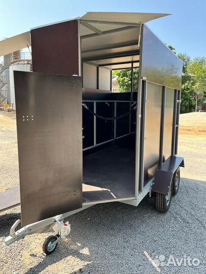 Прицеп коневозка