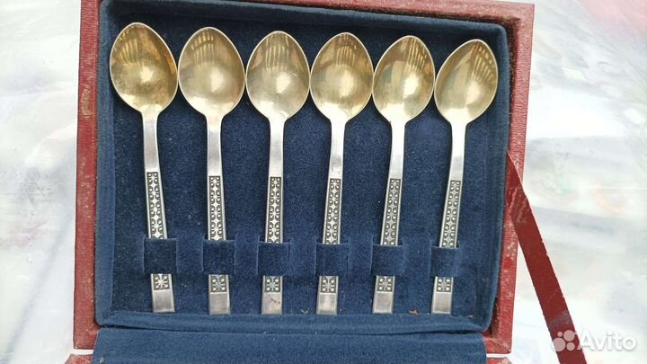 Серебряные чайные ложки