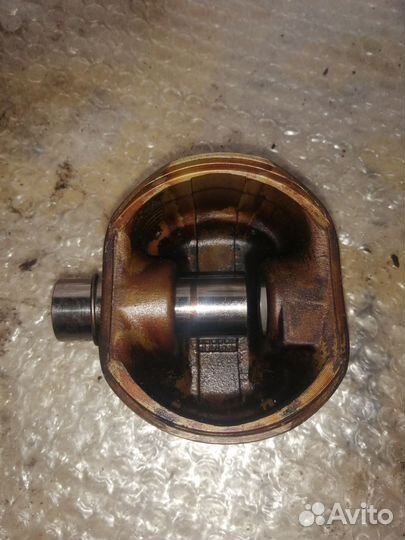 Поршень Renault Megan 2, 2.0, F4R