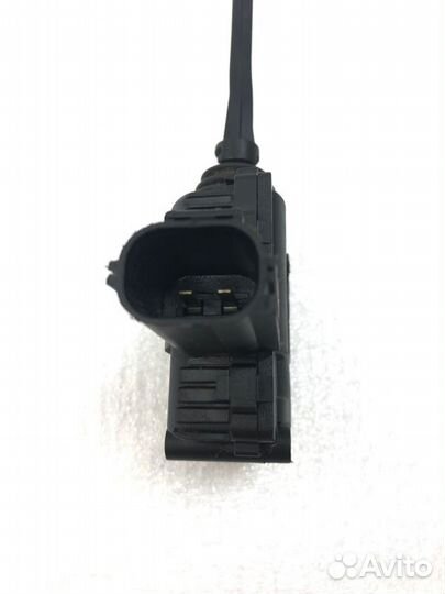 Актуатор лючка бензобака Jaguar F-Pace X761