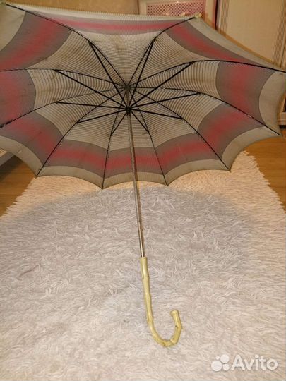 Вещи из СССР: зонт трость, коньки, люстра