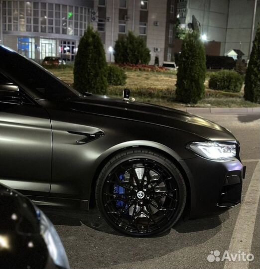 Кованые диски R21 BMW M5 F90 наличие