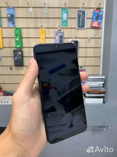Телефон Redmi 7