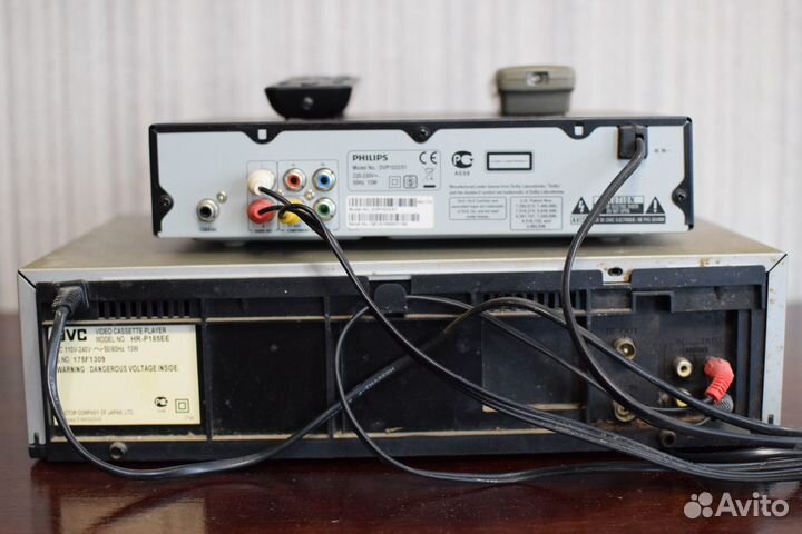 Dvd и VHS проигрыватели 4 штуки. Цена за всё