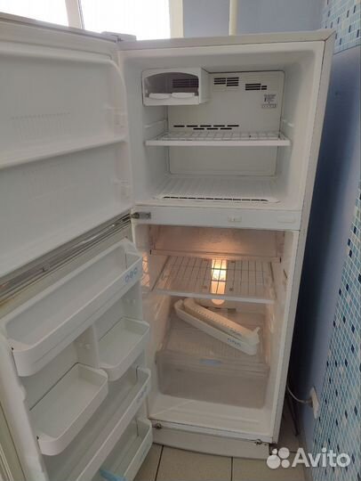 Холодильник LG NO-frost, хорошее состояние