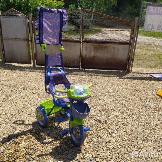 Велосипед детский 3-х колесный с ручкой