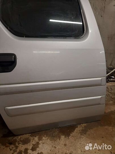 Дверь задняя правая Honda Ridgeline