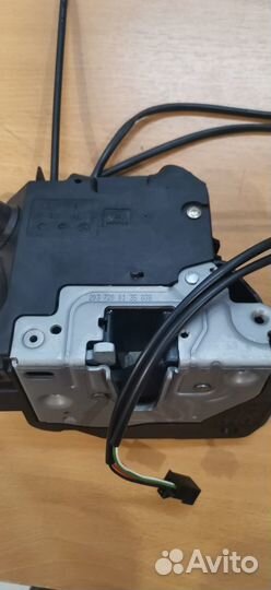 Замок двери mercedes w203