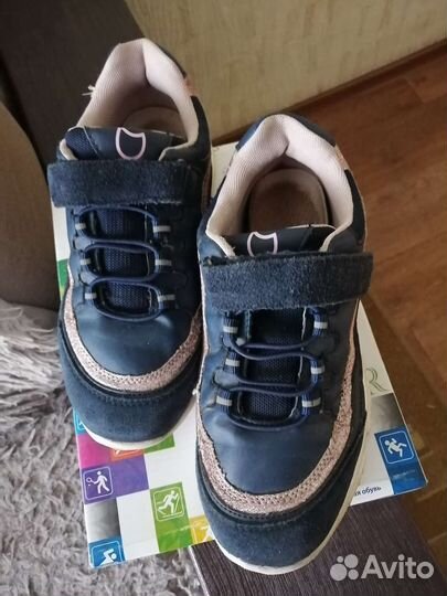 Кроссовки детские для девочек 33 34