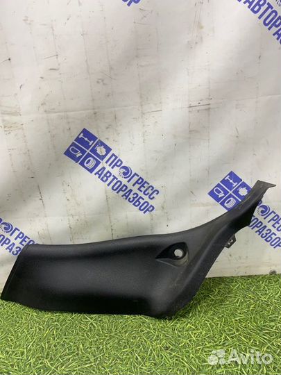 Обшивка стойки задняя левая Peugeot 206 хэтчбек