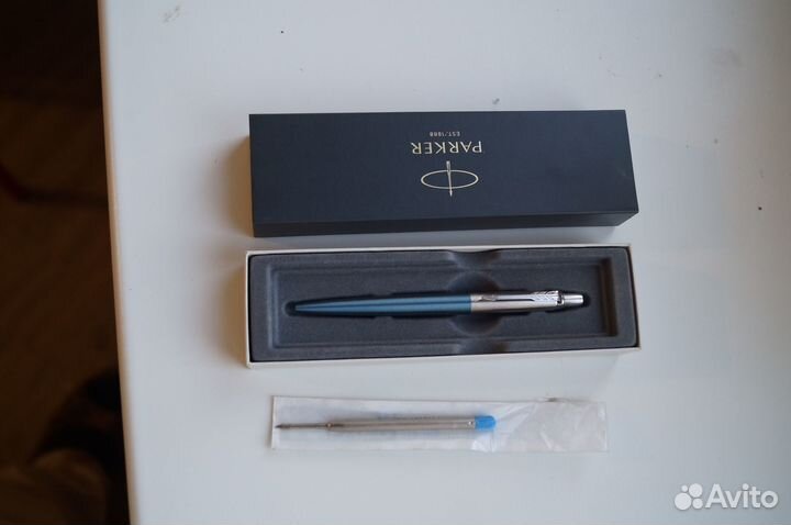 Шариковая ручка parker