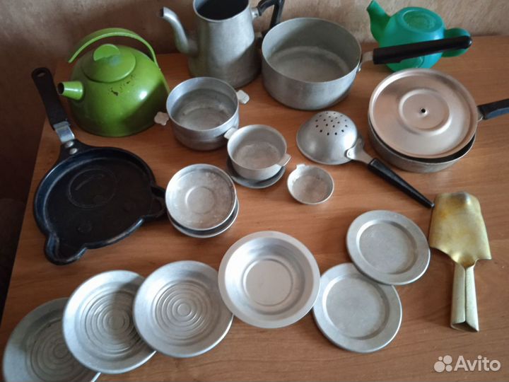 Заварочный чайник и посуда из алюминия