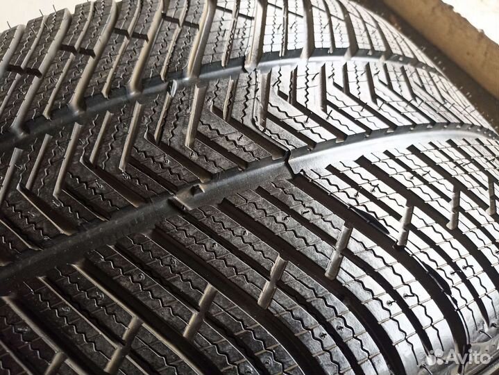 Michelin Pilot Alpin PA4 295/40 R20 и 265/45 R20