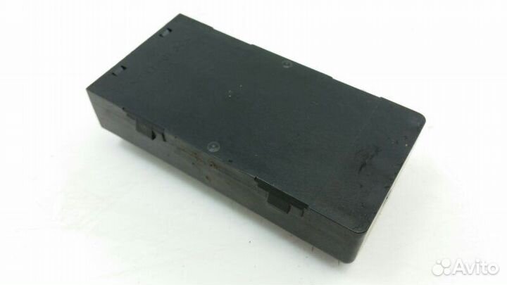 Блок управления задний правый Lexus Ls430 UCF30