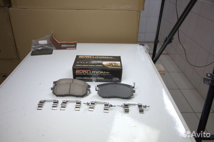 Передние колодки PowerStop Nissan Infiniti 17-888