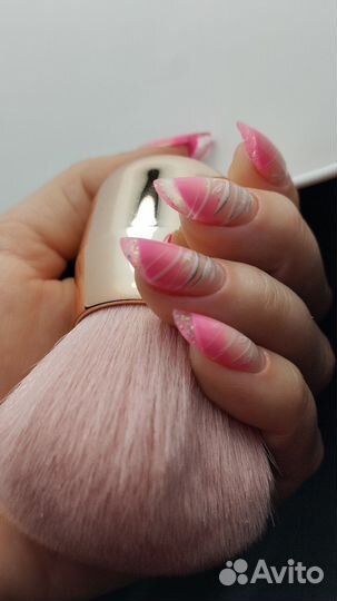 Выкладной френч, наращивание ногтей