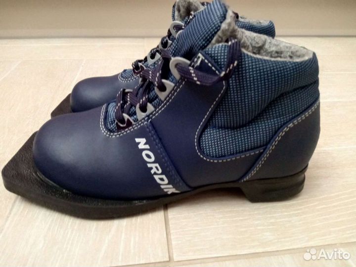 Лыжные ботинки размер 32