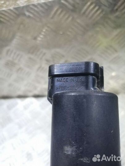 Насос омывателя фар Toyota Corolla 150