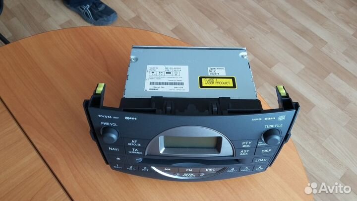 Штатное головное устройство на RAV4 2008 года