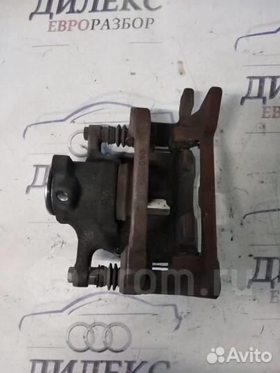 Суппорт задний левый Audi A4 (B8) 2007-2015