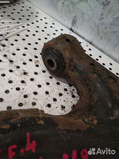 Рычаг передний правый Volkswagen Golf