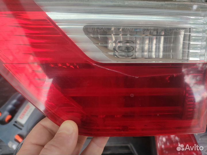 Задние правые фонари e83