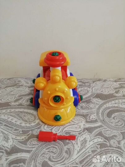 Развивающие игрушки паровоз-конструктор